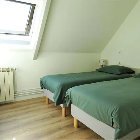 Casa de Férias Le Mistral - Familiale Pour 10 Pers Face A La Plage De Boisvinet *