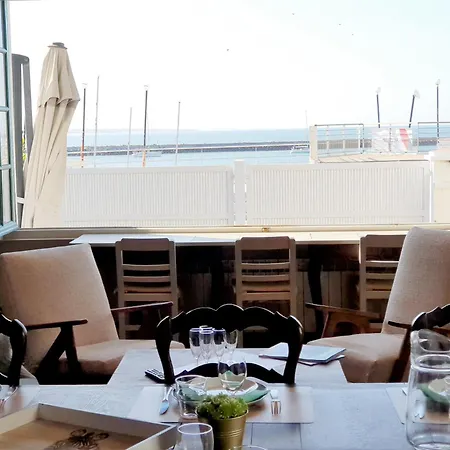 Casa de Férias Le Mistral - Familiale Pour 10 Pers Face A La Plage De Boisvinet
